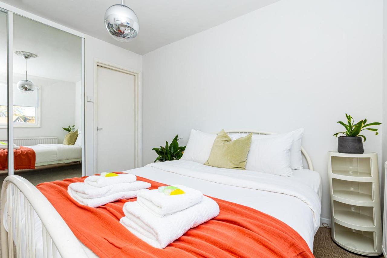 Appartement Stunning 2br Wpatio In Dalston, 2 Min To Tube